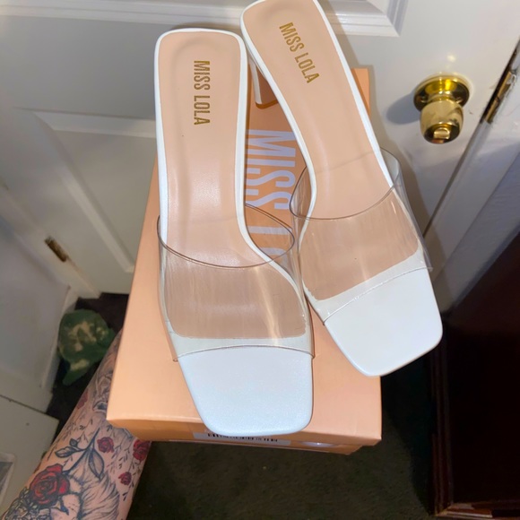 Clear strap, white block heels - Picture 1 of 2